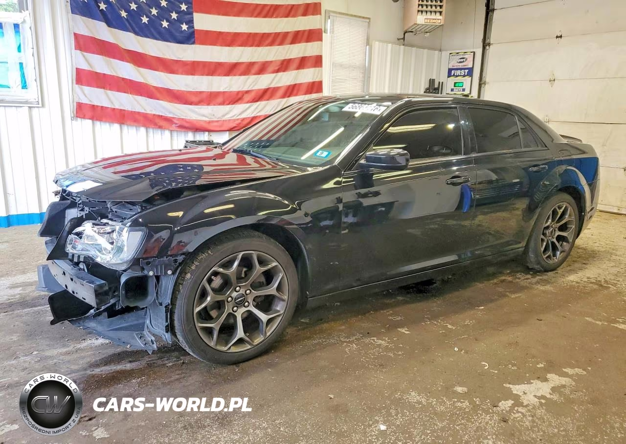 2018 Chrysler 300 Touring