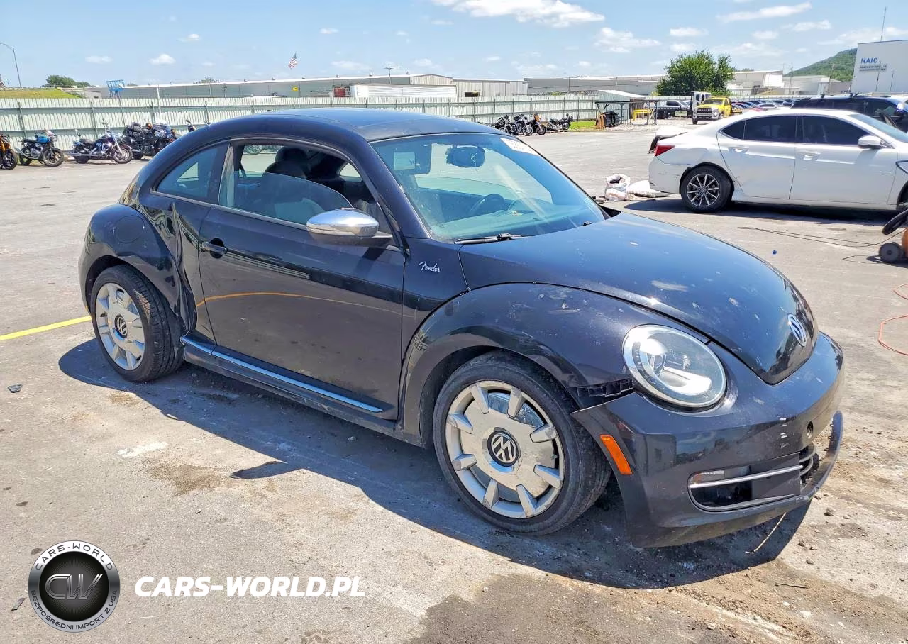 2013 Volkswagen Beetle VIN:3VWJP7AT9DM647725 - 4