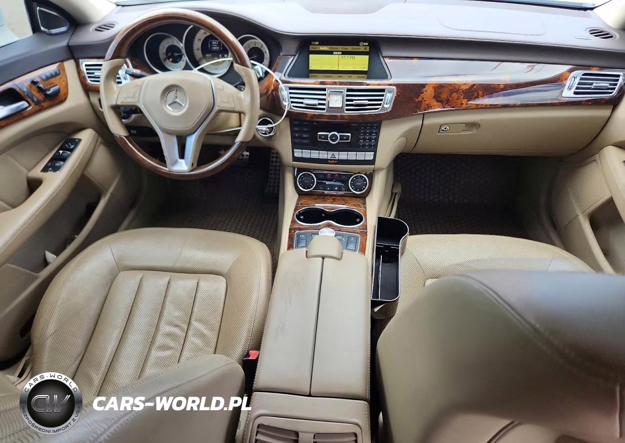 2012 Mercedes-Benz Cls 550 VIN:WDDLJ7DB6CA037170 - 8