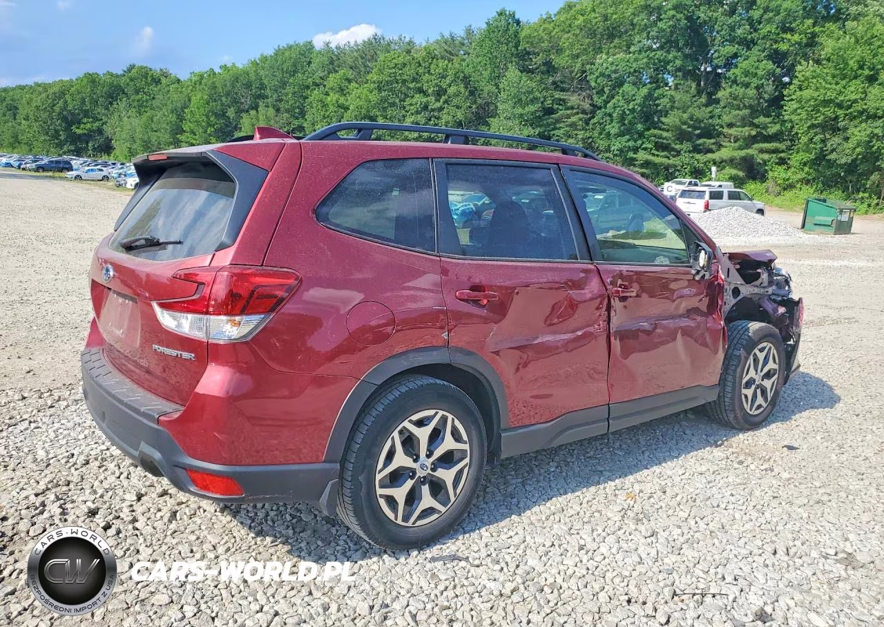 2022 Subaru Forester Premium VIN:JF2SKAECXNH420967 - 3