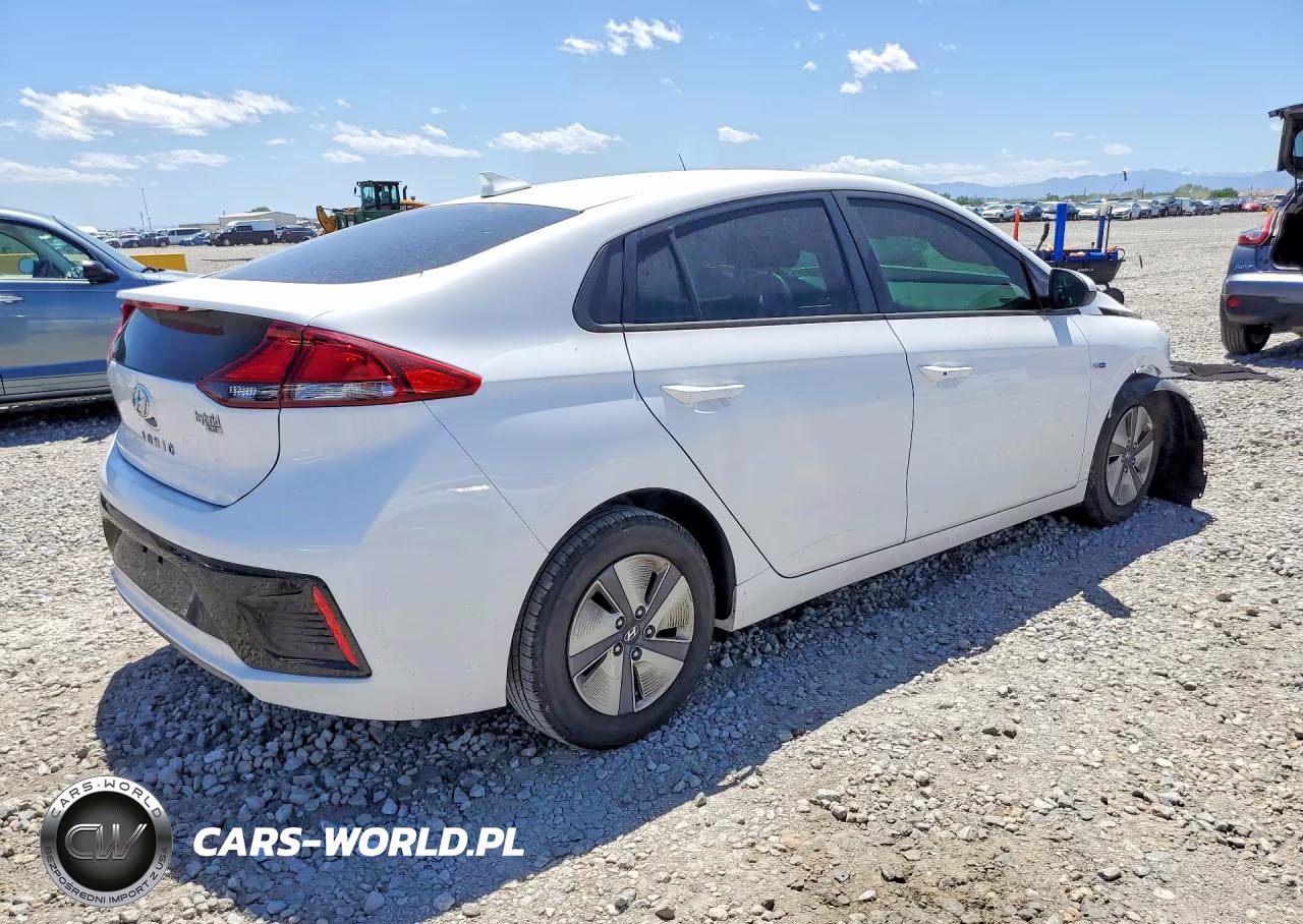 2017 Hyundai Ioniq Blue VIN:KMHC65LC2HU026839 - 3
