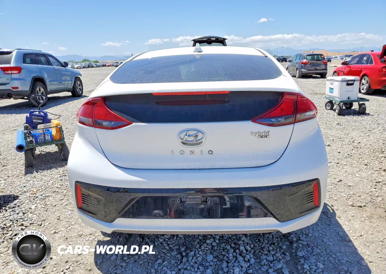 2017 Hyundai Ioniq Blue VIN:KMHC65LC2HU026839 - 6