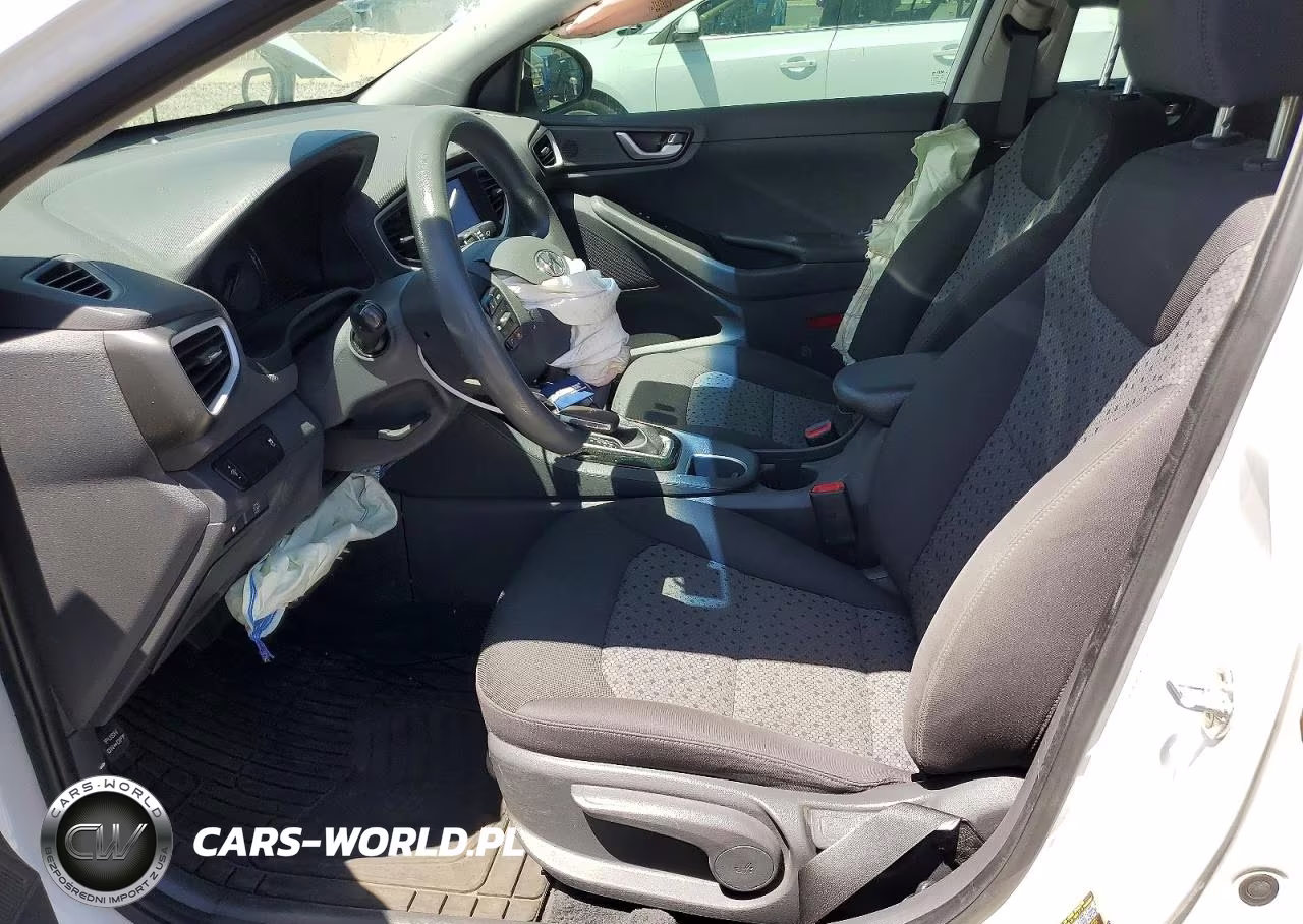 2017 Hyundai Ioniq Blue VIN:KMHC65LC2HU026839 - 7