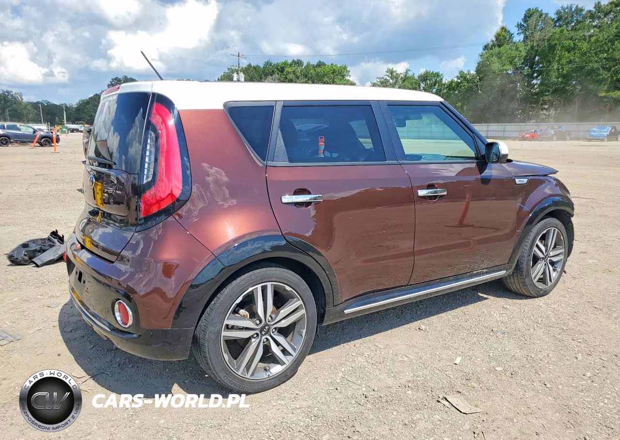 2017 Kia Soul + VIN:KNDJP3A5XH7458028 - 3