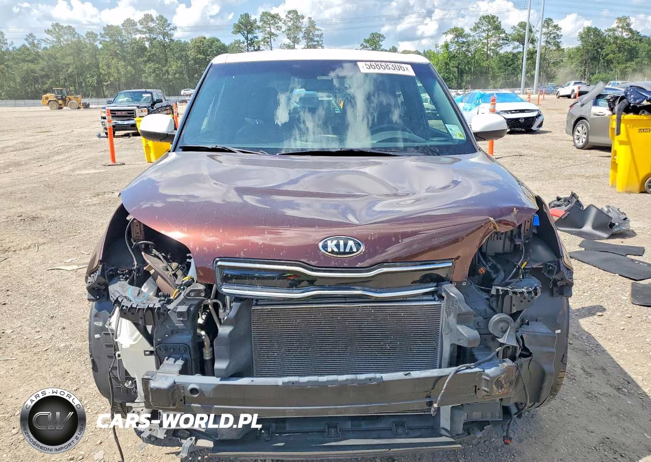 2017 Kia Soul + VIN:KNDJP3A5XH7458028 - 5