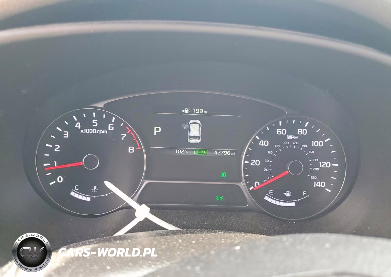 2017 Kia Soul + VIN:KNDJP3A5XH7458028 - 9