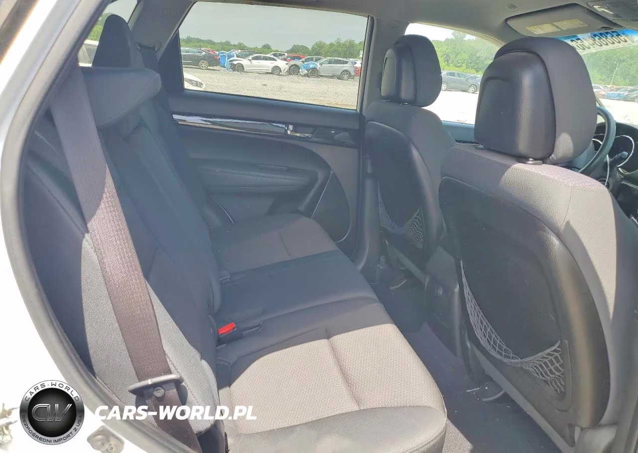 2012 Kia Sorento Lx VIN:5XYKTCA66CG305862 - 10