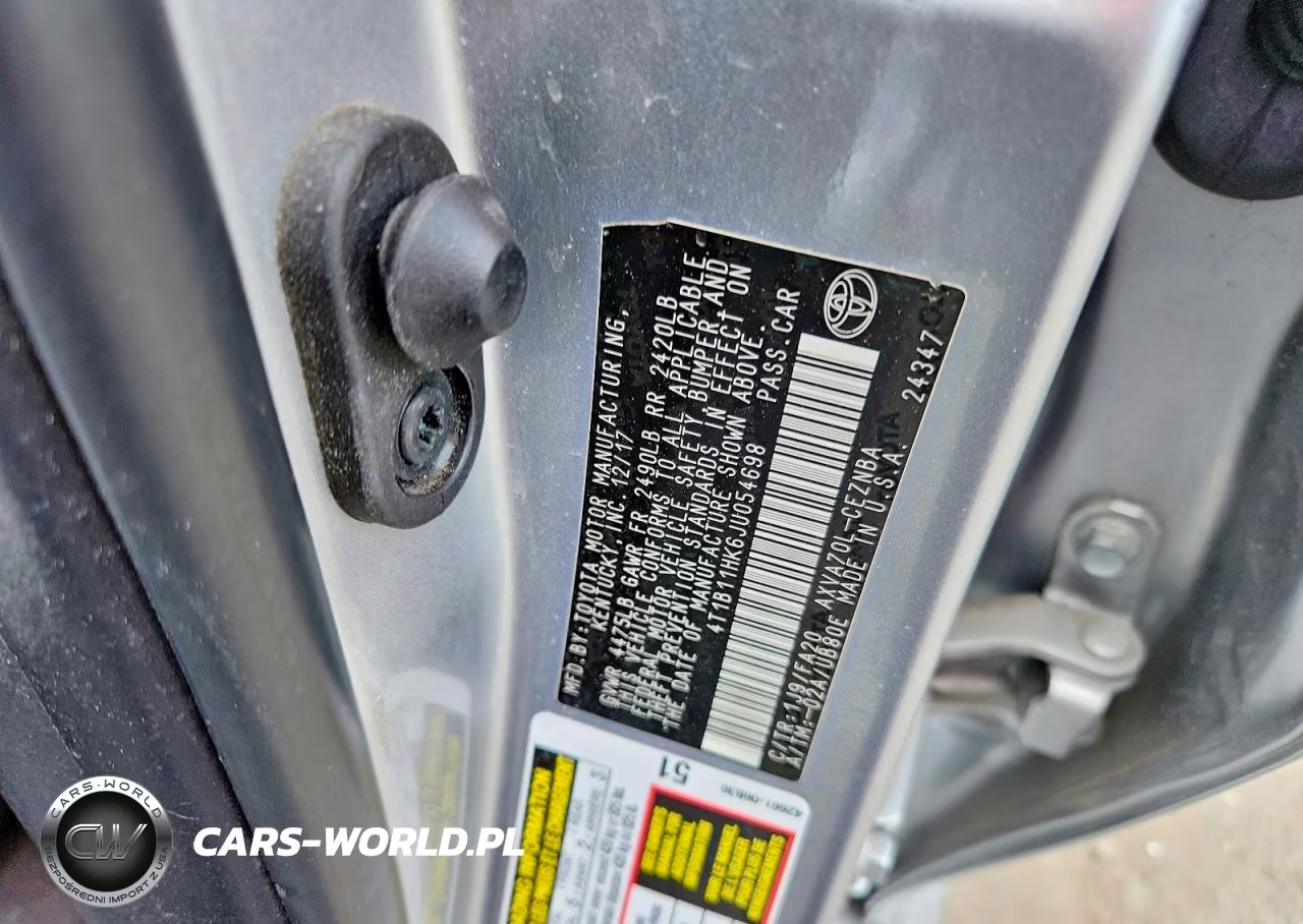 2018 Toyota Camry Le VIN:4T1B11HK6JU054698 - 12