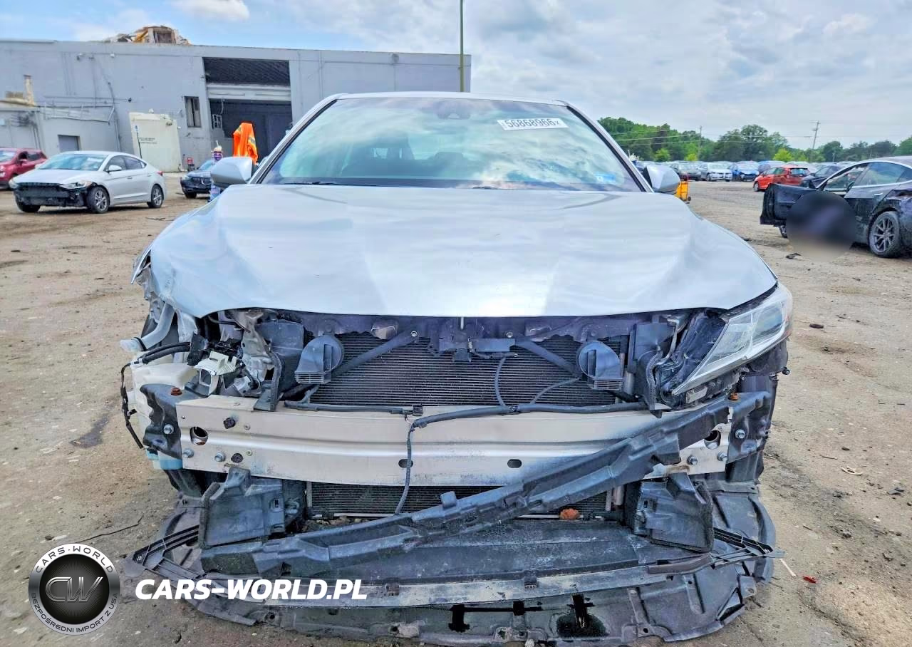 2018 Toyota Camry Le VIN:4T1B11HK6JU054698 - 5