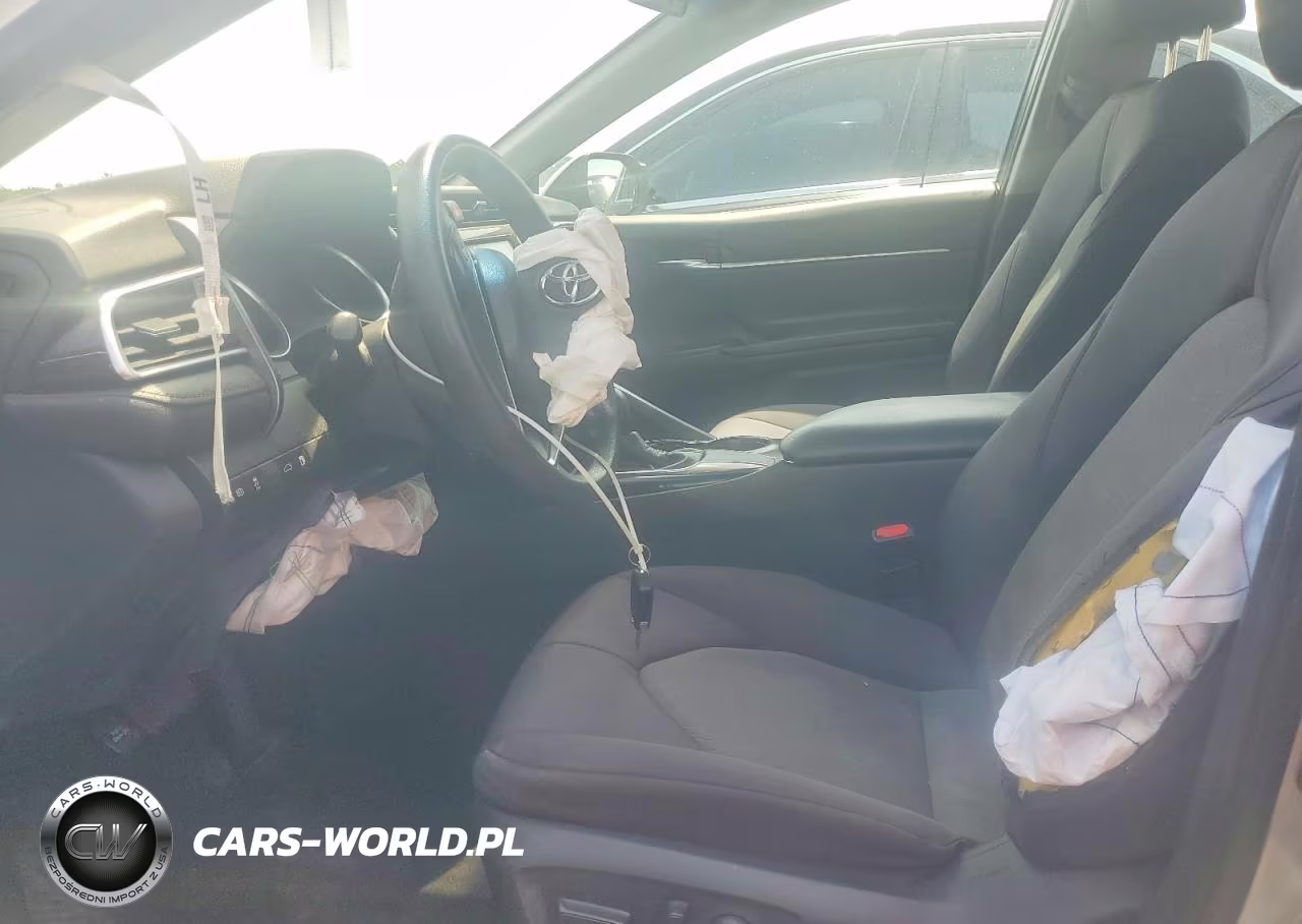 2018 Toyota Camry Le VIN:4T1B11HK6JU054698 - 7