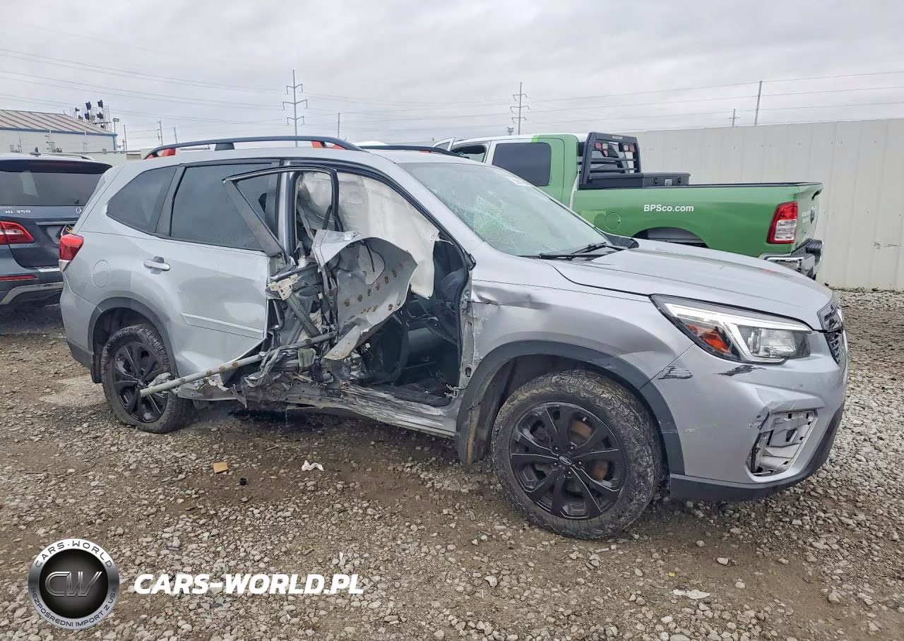 2020 Subaru Forester Sport VIN:JF2SKAMC7LH453374 - 4