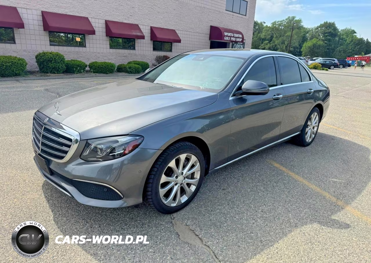 2017 Mercedes-Benz E 300 VIN:WDDZF4JB9HA118251 - 2