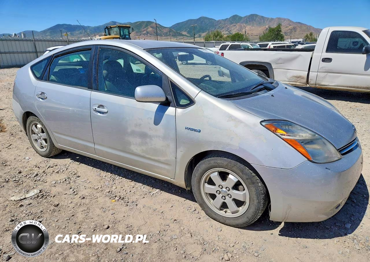 2008 Toyota Prius Base VIN:JTDKB20U387704259 - 4