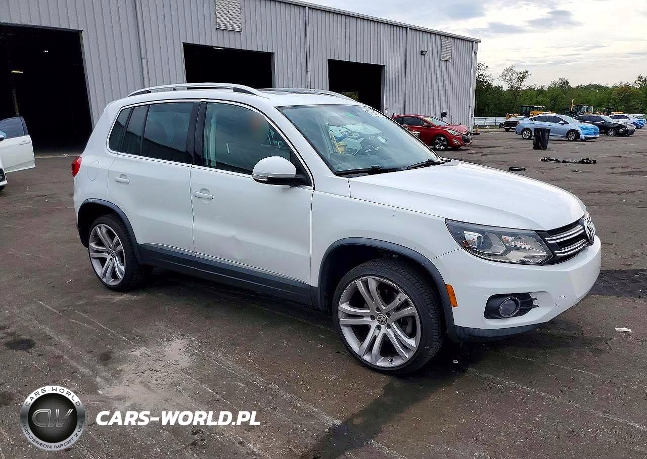 2016 Volkswagen Tiguan S VIN:WVGAV7AX1GW610972 - 4