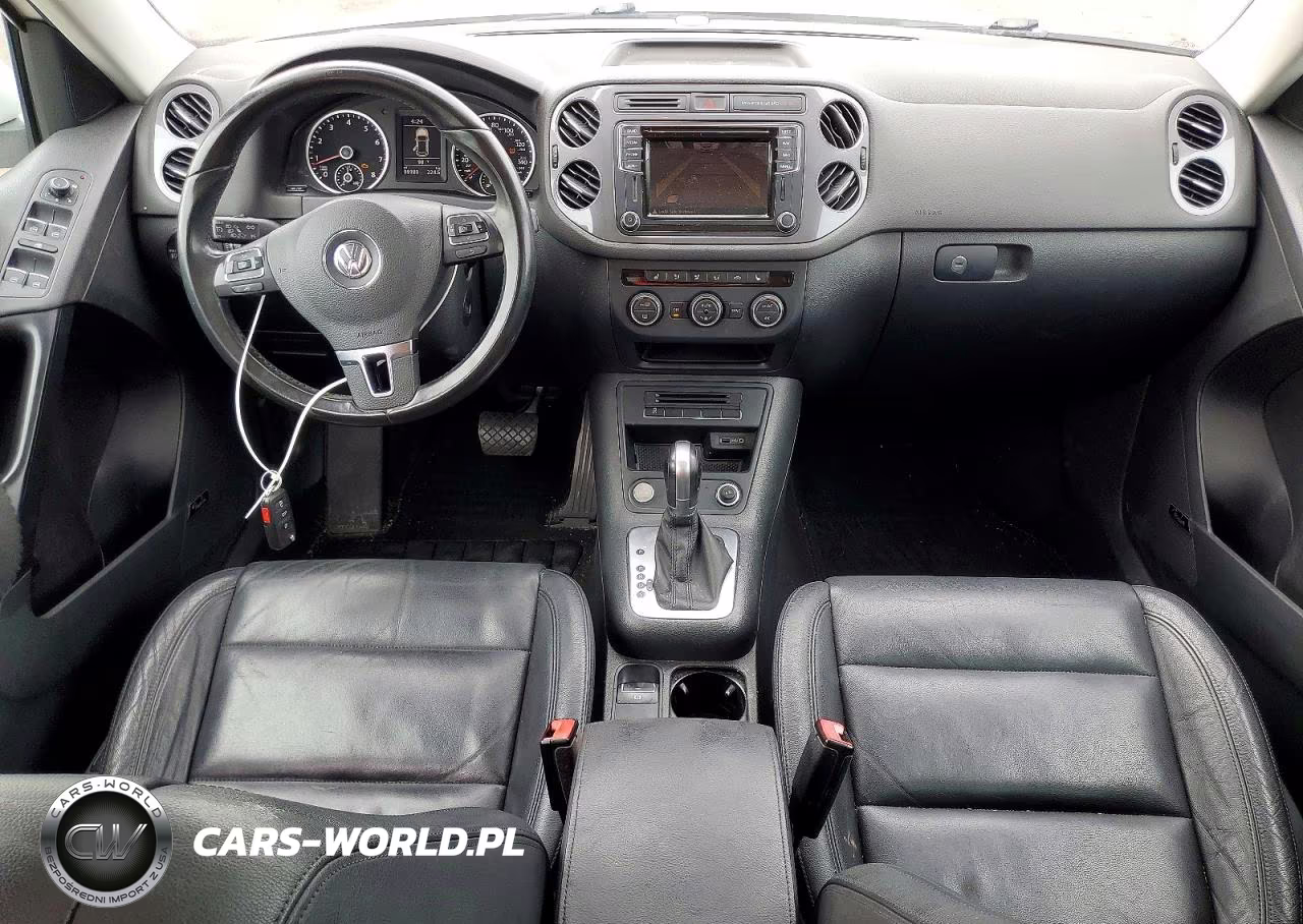 2016 Volkswagen Tiguan S VIN:WVGAV7AX1GW610972 - 8
