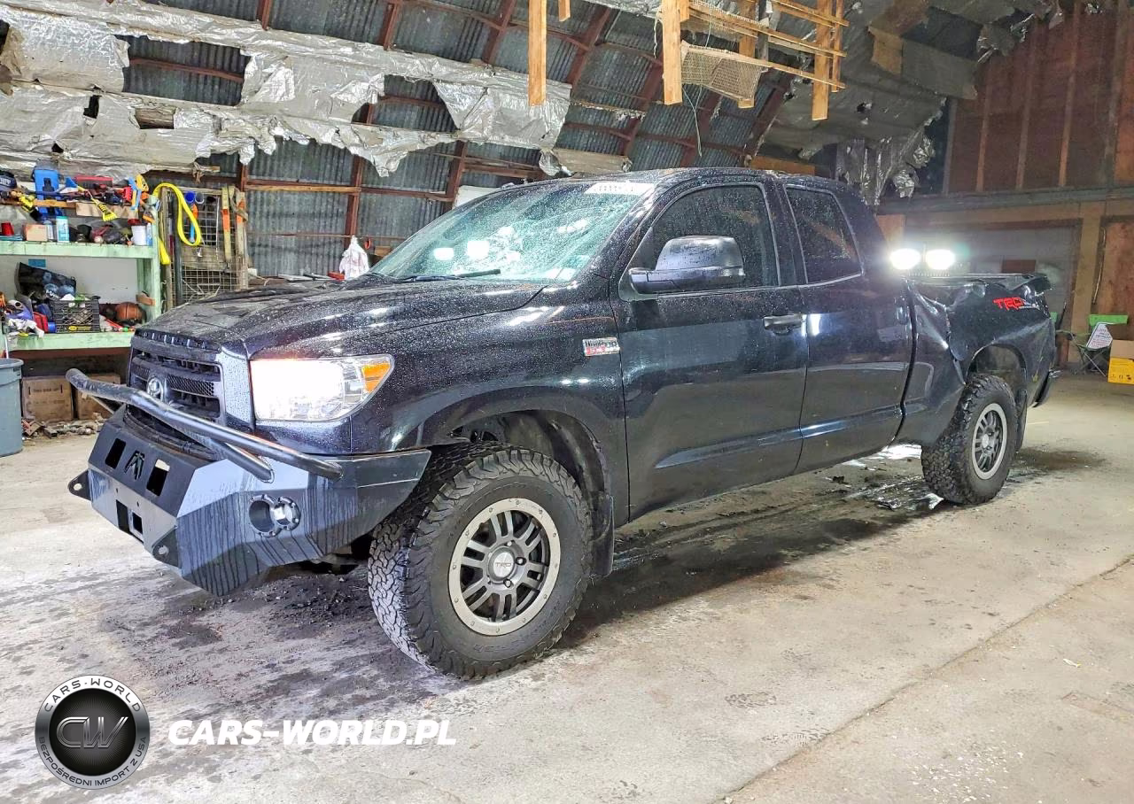 2013 Toyota Tundra Double Cab Sr5 – zdjęcie 1 z 12