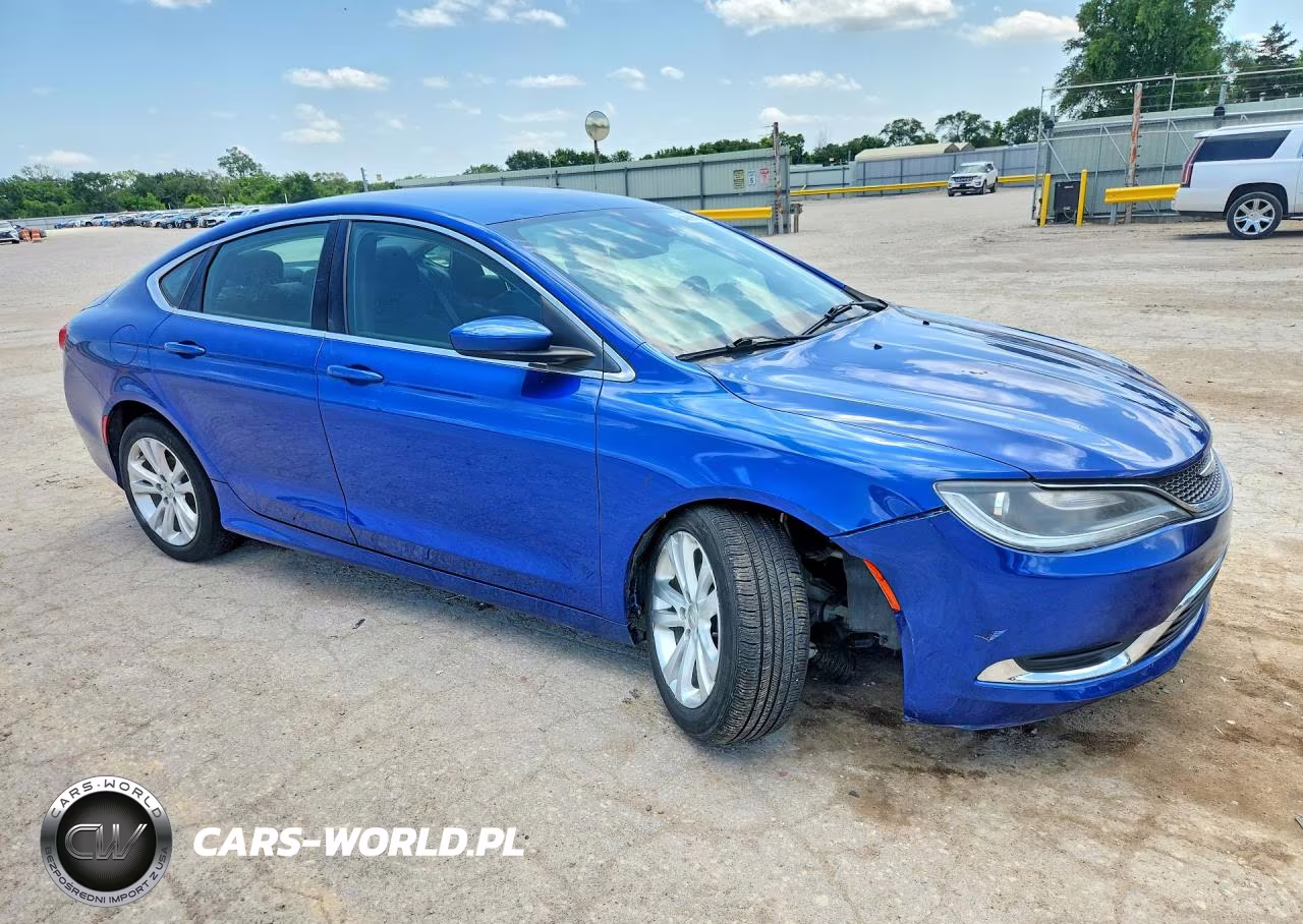 2015 Chrysler 200 Limited VIN:1C3CCCABXFN623955 - 4