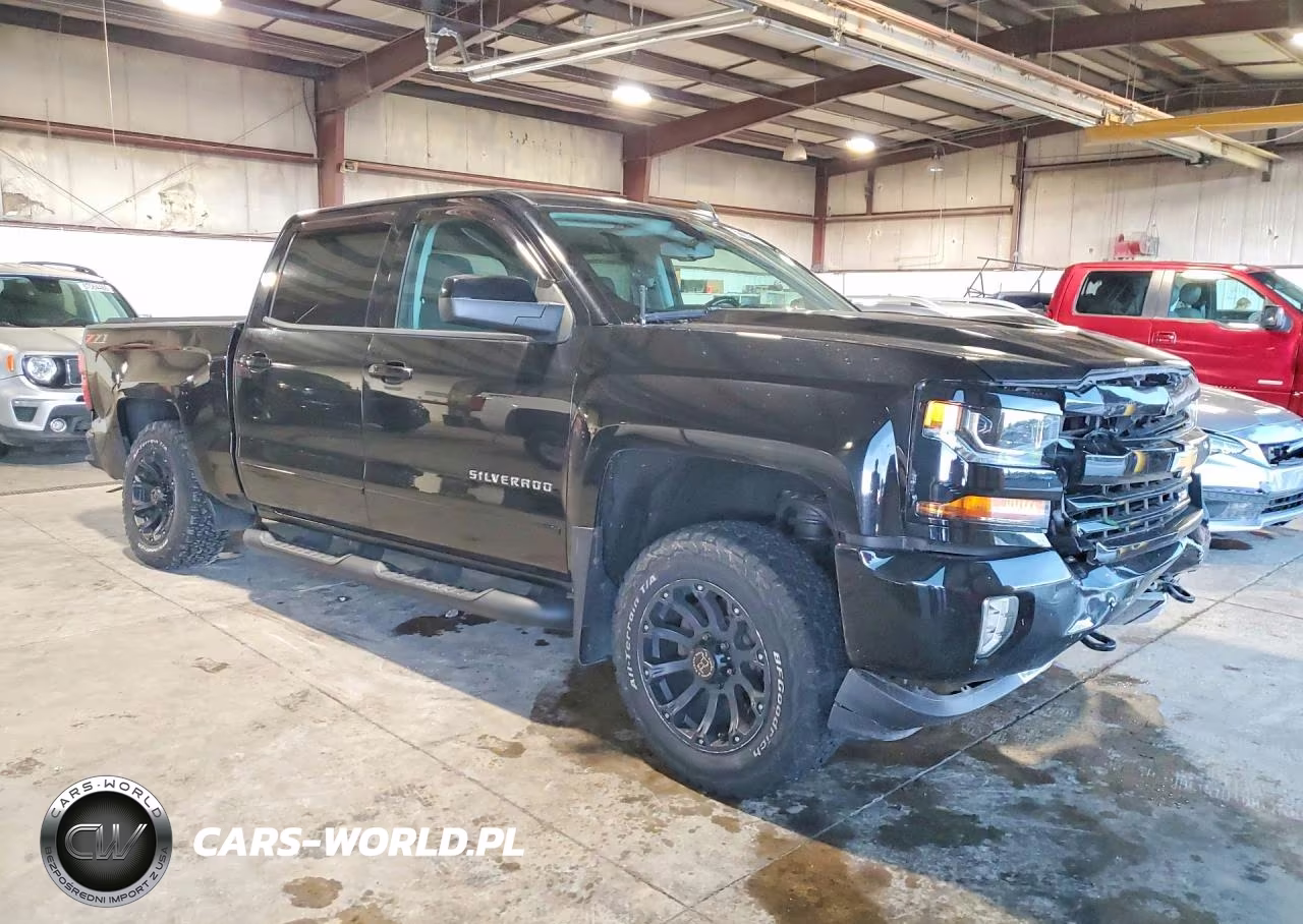 2018 Chevrolet Silverado K1500 Lt VIN:3GCUKREC1JG355842 - 4