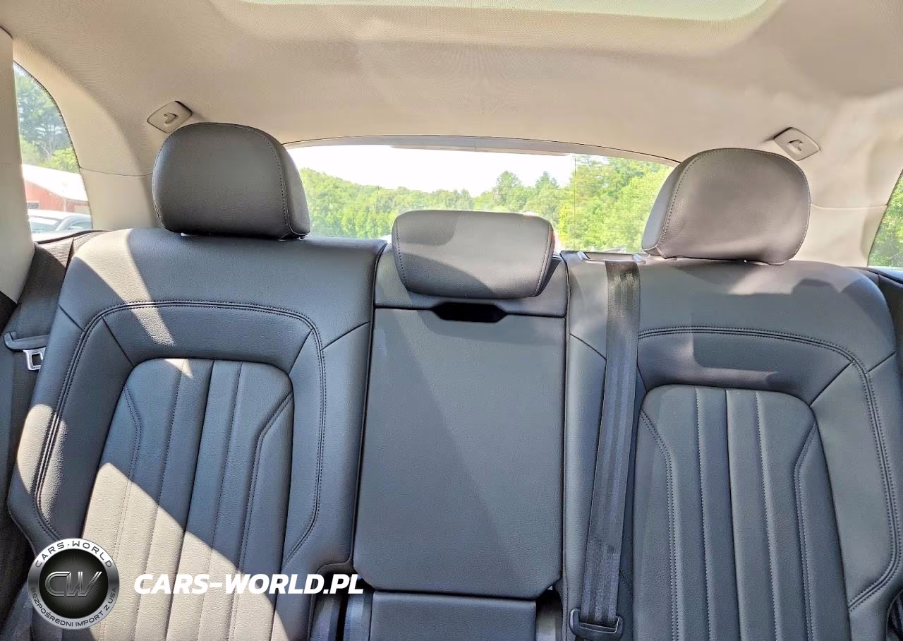 2020 Audi Q5 Premium Plus VIN:WA1BNAFY1L2040717 - 10