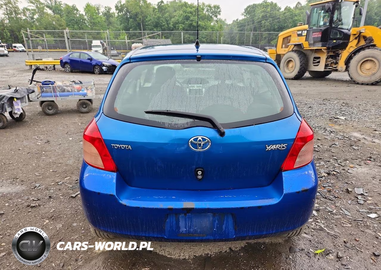 2008 Toyota Yaris Base VIN:JTDJT923X85175460 - 6