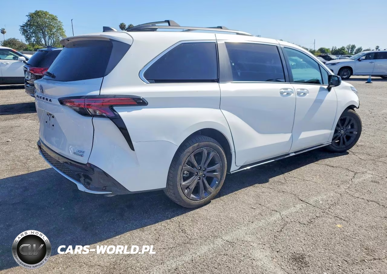 2022 Toyota Sienna Xse VIN:5TDDRKEC7NS105063 - 3