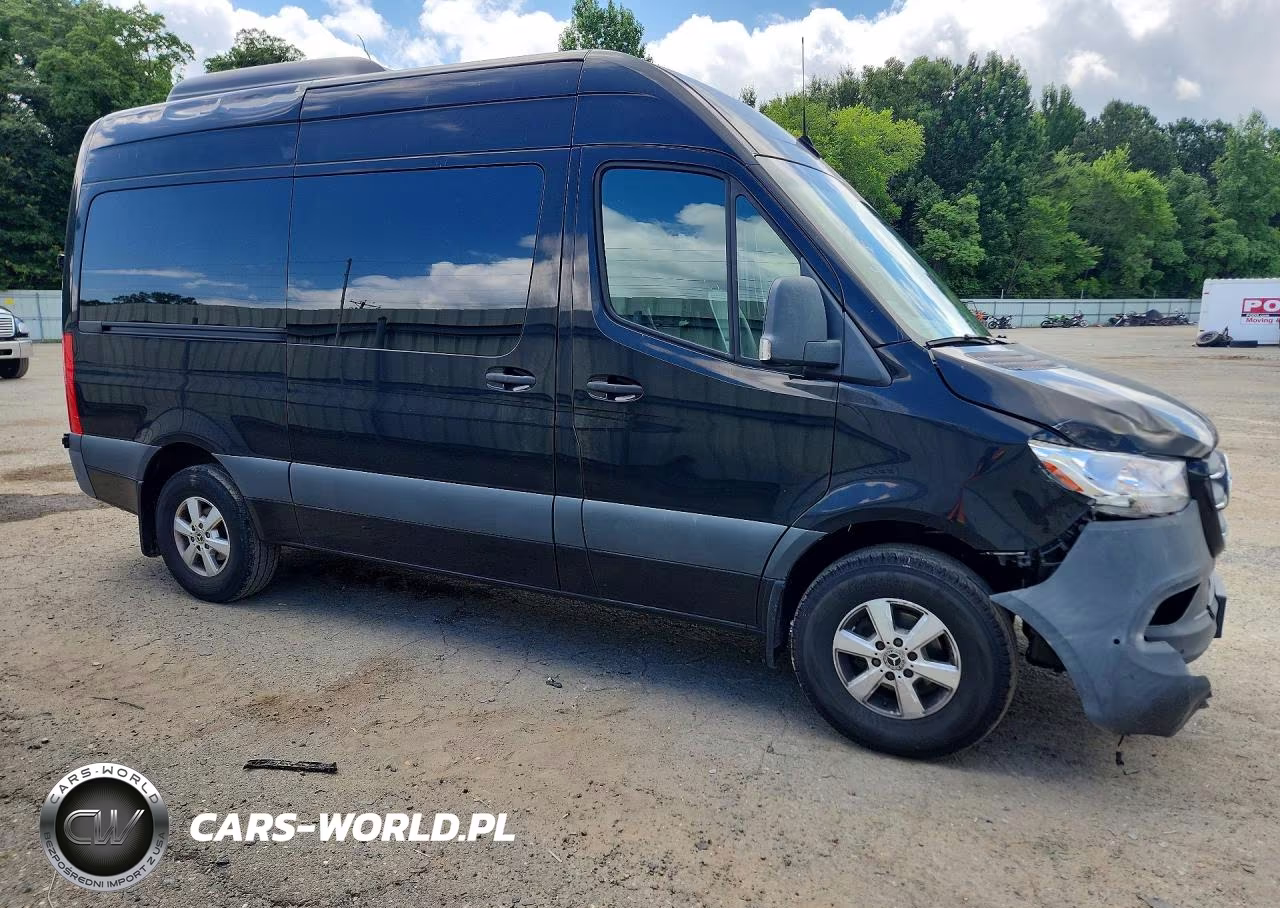 2019 Mercedes-Benz Sprinter 2500 VIN:W1Z4EFHY7KP204151 - 4