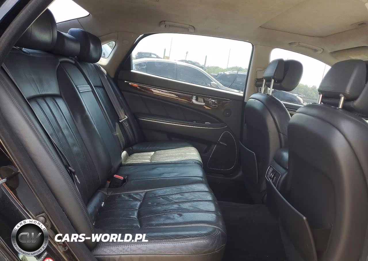 2012 Hyundai Equus Signature VIN:KMHGH4JH9CU052349 - 10
