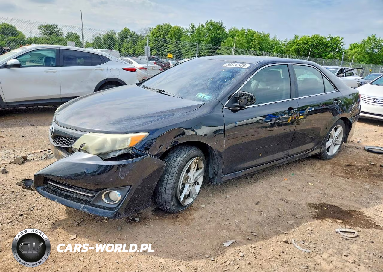 2013 Toyota Camry Se – zdjęcie 1 z 12