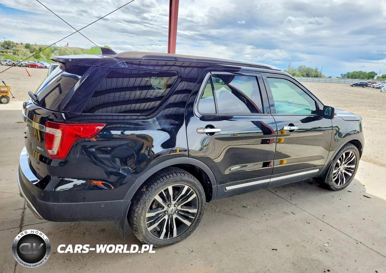 2016 Ford Explorer Platinum VIN:1FM5K8HT0GGD28125 - 3