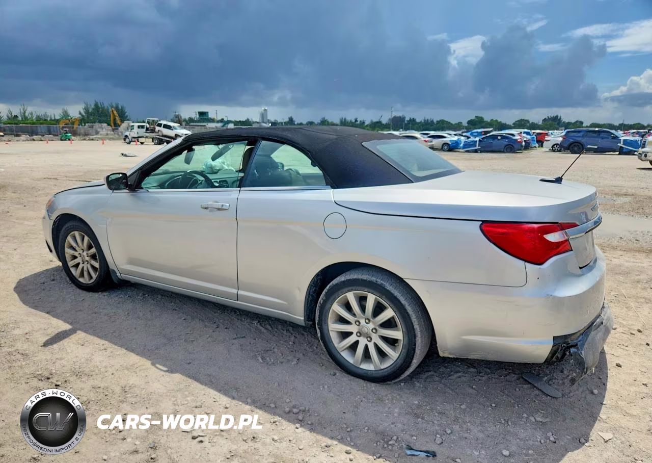 2012 Chrysler 200 Touring VIN:1C3BCBEB6CN160384 - 2