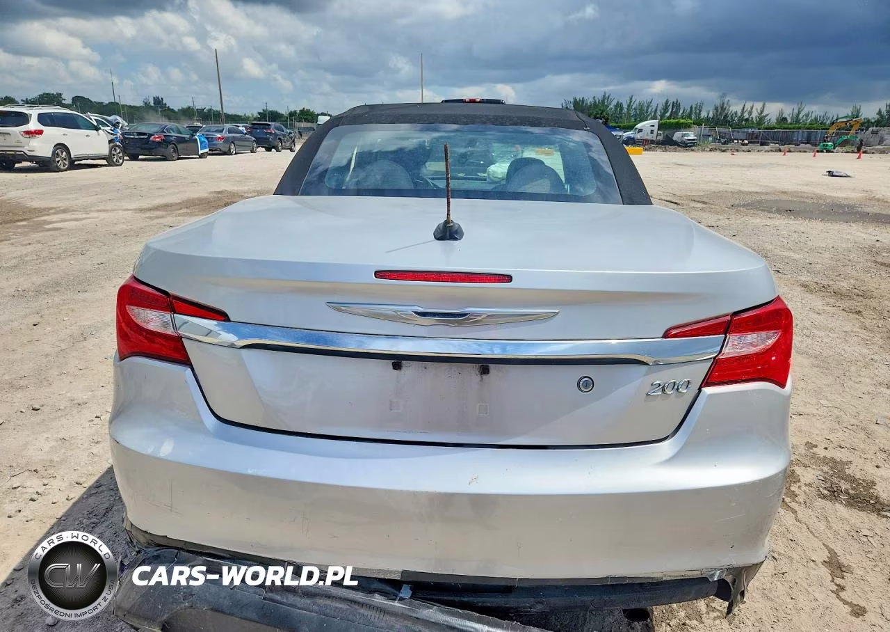 2012 Chrysler 200 Touring VIN:1C3BCBEB6CN160384 - 6