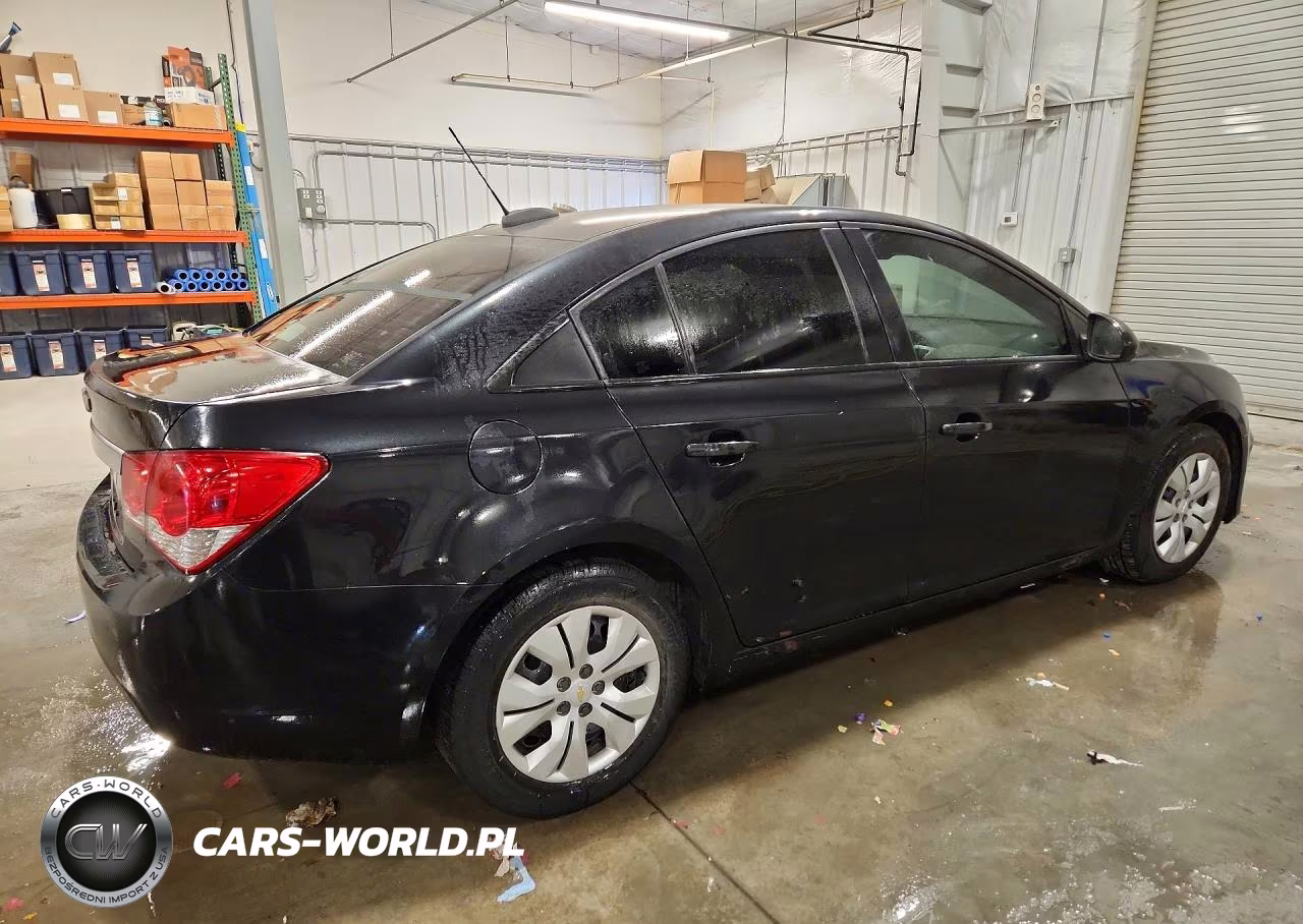 2015 Chevrolet Cruze Ls VIN:1G1PA5SH6F7105761 - 3