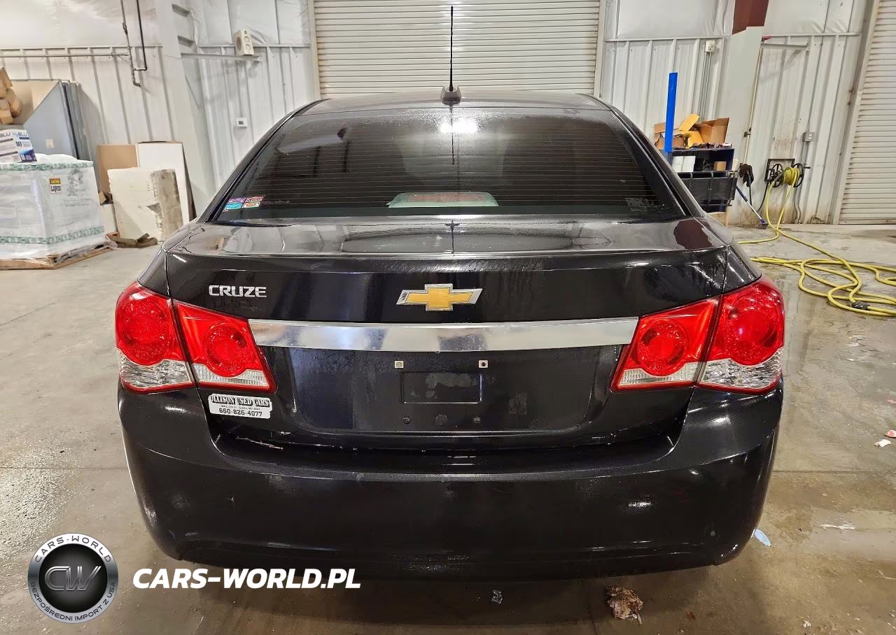 2015 Chevrolet Cruze Ls VIN:1G1PA5SH6F7105761 - 6