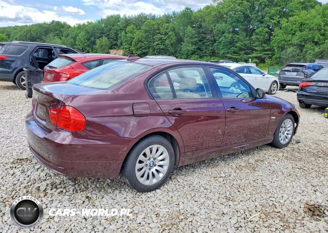 2009 BMW 328 Xi VIN:WBAPK73569A452662 - 3
