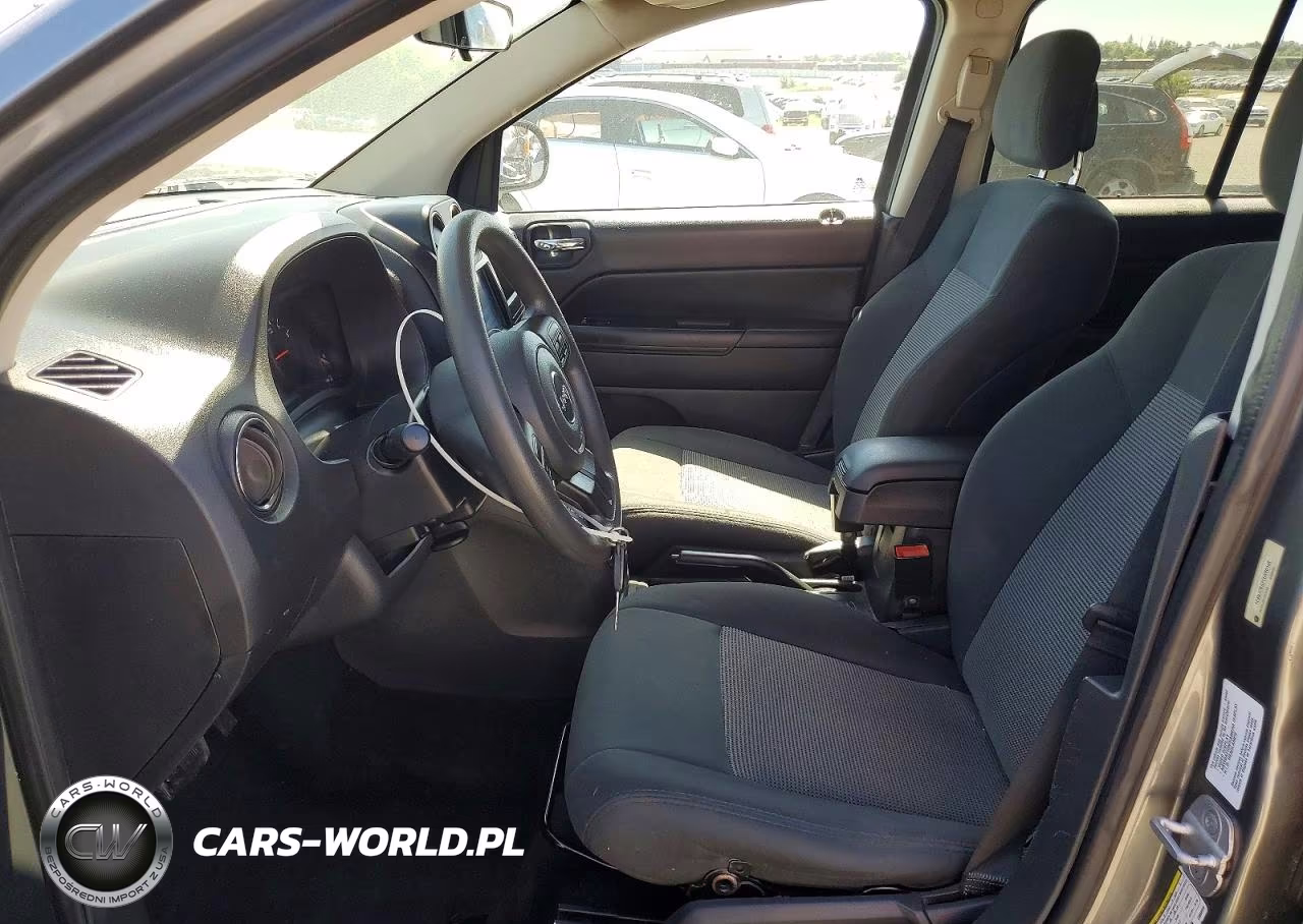 2012 Jeep Compass Sport VIN:1C4NJCBA2CD686548 - 7