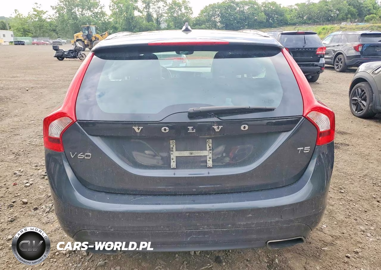 2016 Volvo V60 T5 Premier VIN:YV140MEK4G1307267 - 6