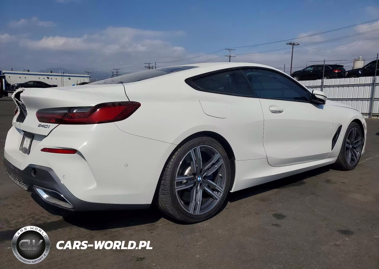 2022 BMW 840Xi VIN:WBAAE4C01NCH63465 - 3