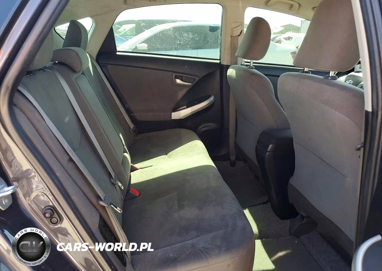 2015 Toyota Prius Plug-In Hybrid Base VIN:JTDKN3DPXF3071362 - 10