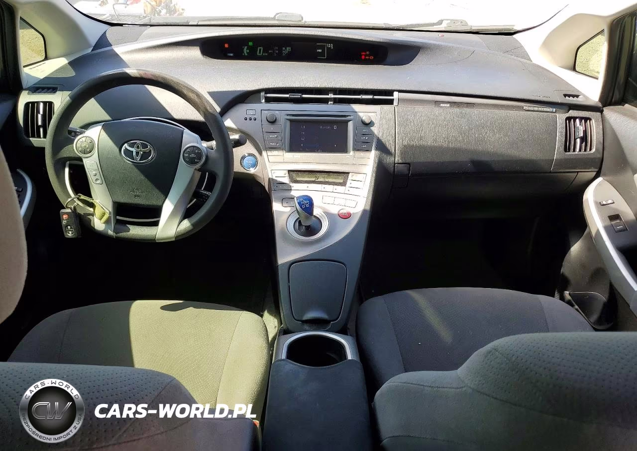 2015 Toyota Prius Plug-In Hybrid Base VIN:JTDKN3DPXF3071362 - 8