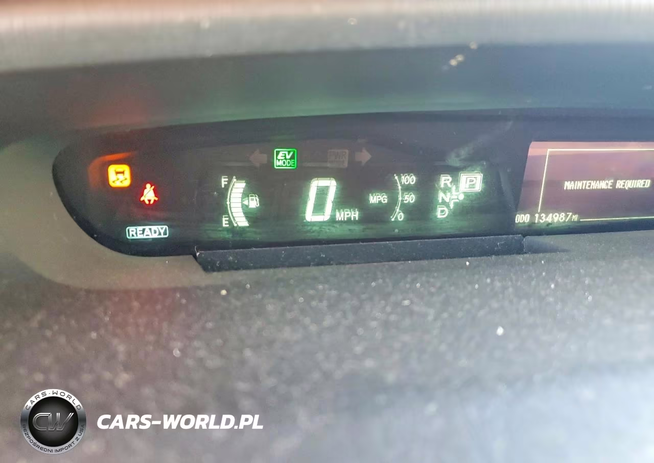2015 Toyota Prius Plug-In Hybrid Base VIN:JTDKN3DPXF3071362 - 9