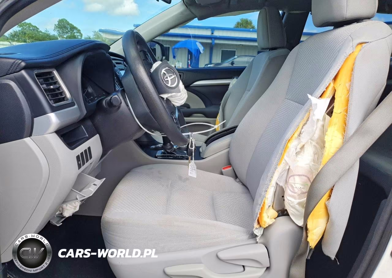 2016 Toyota Highlander Le VIN:5TDZARFH5GS019494 - 7