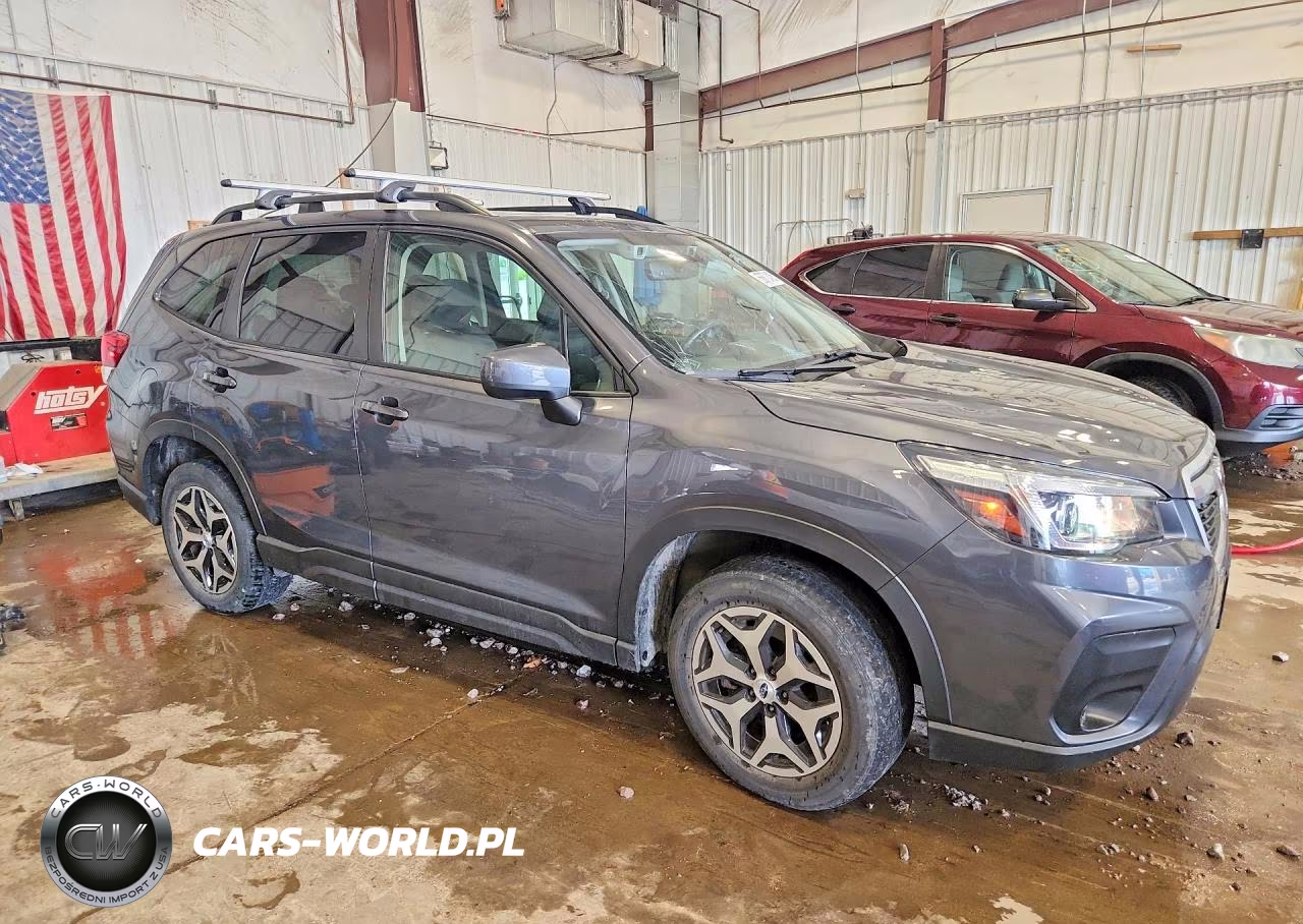 2020 Subaru Forester Premium VIN:JF2SKAGC3LH465520 - 4