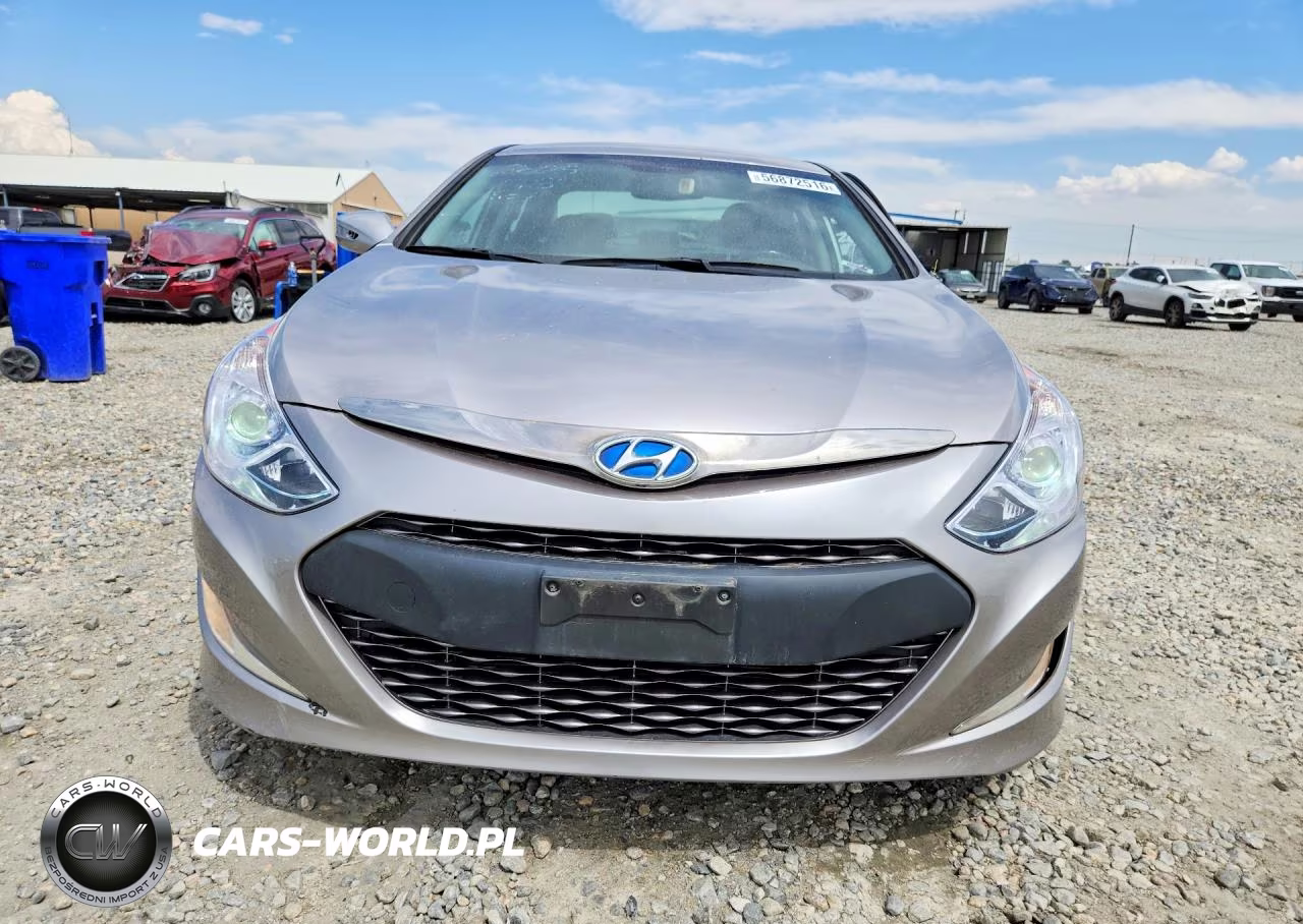 2013 Hyundai Sonata Hybrid VIN:KMHEC4A45DA090473 - 5