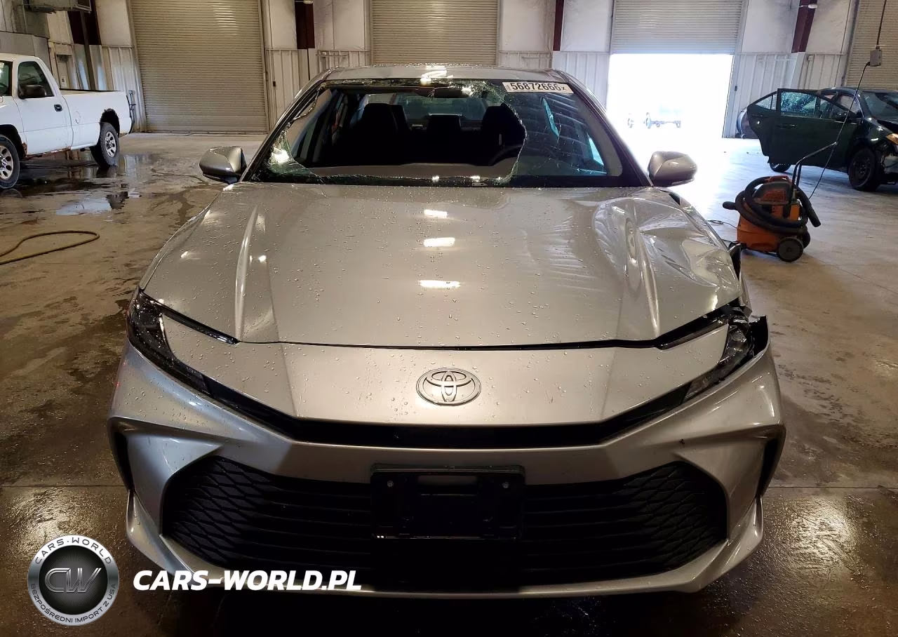 2025 Toyota Camry Le VIN:4T1DAACK5SU055245 - 5