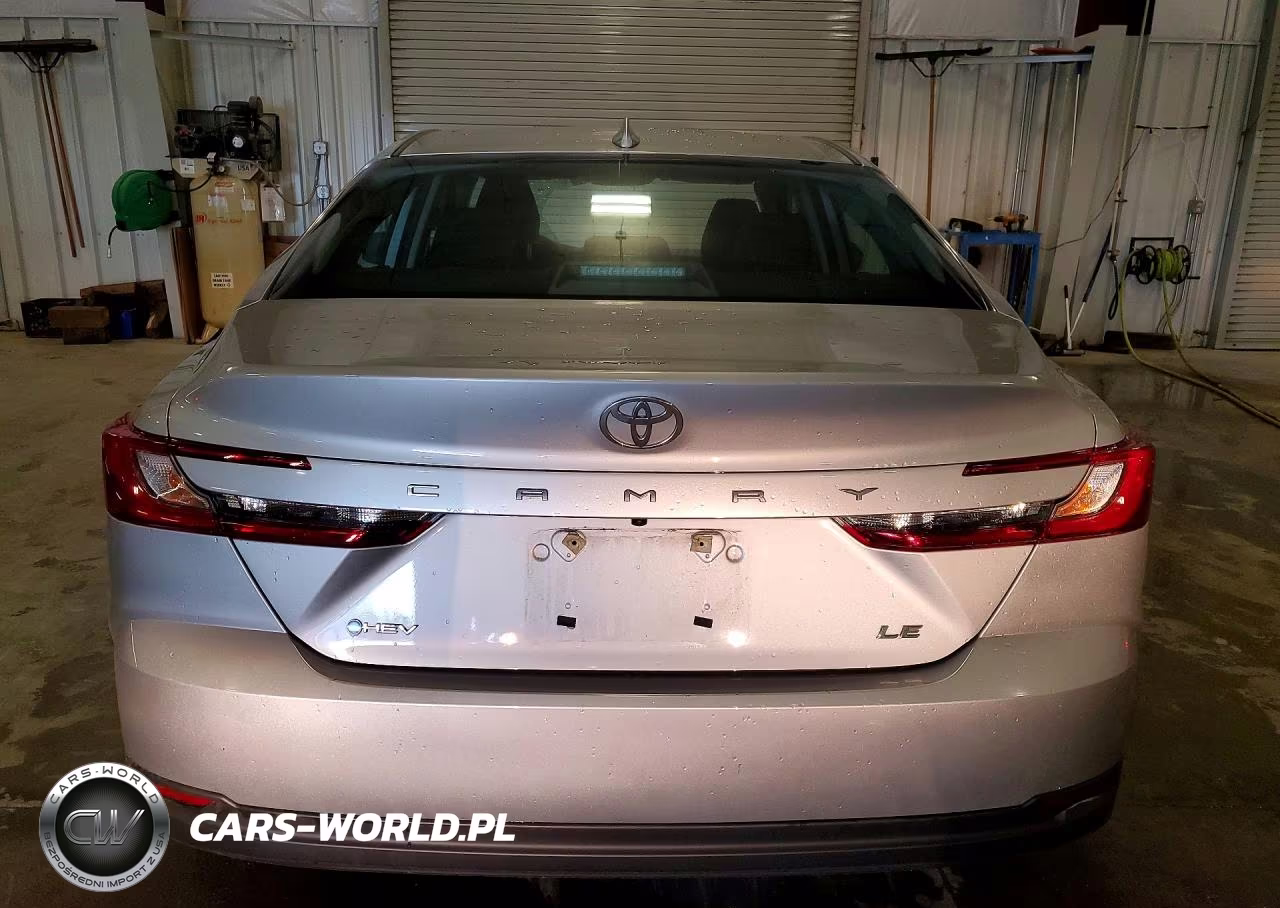 2025 Toyota Camry Le VIN:4T1DAACK5SU055245 - 6