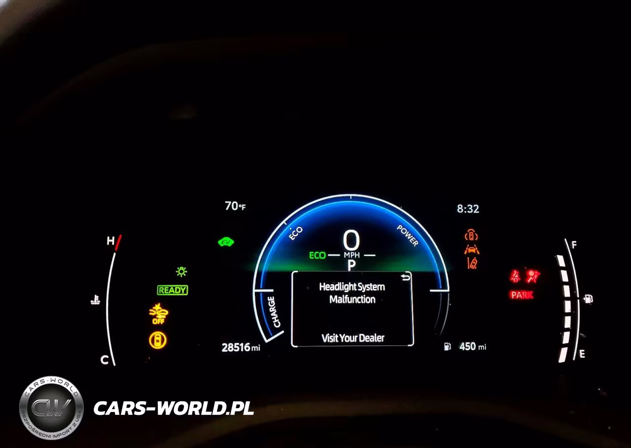 2025 Toyota Camry Le VIN:4T1DAACK5SU055245 - 9