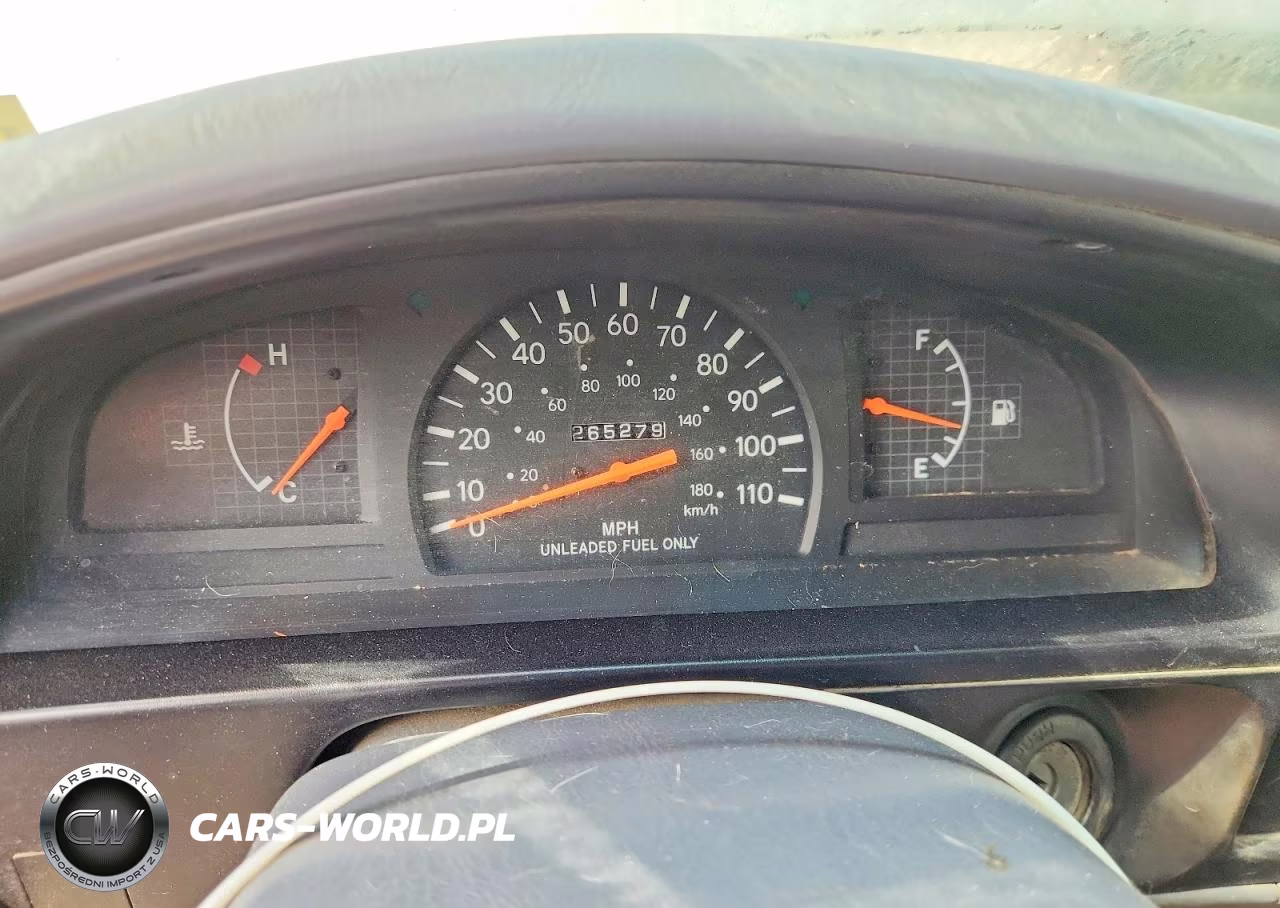 2000 Toyota Tacoma Xtracab VIN:5TEVL52N8YZ704218 - 10