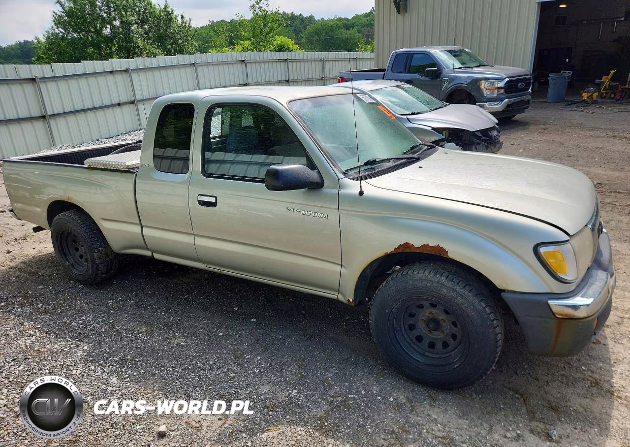 2000 Toyota Tacoma Xtracab VIN:5TEVL52N8YZ704218 - 5