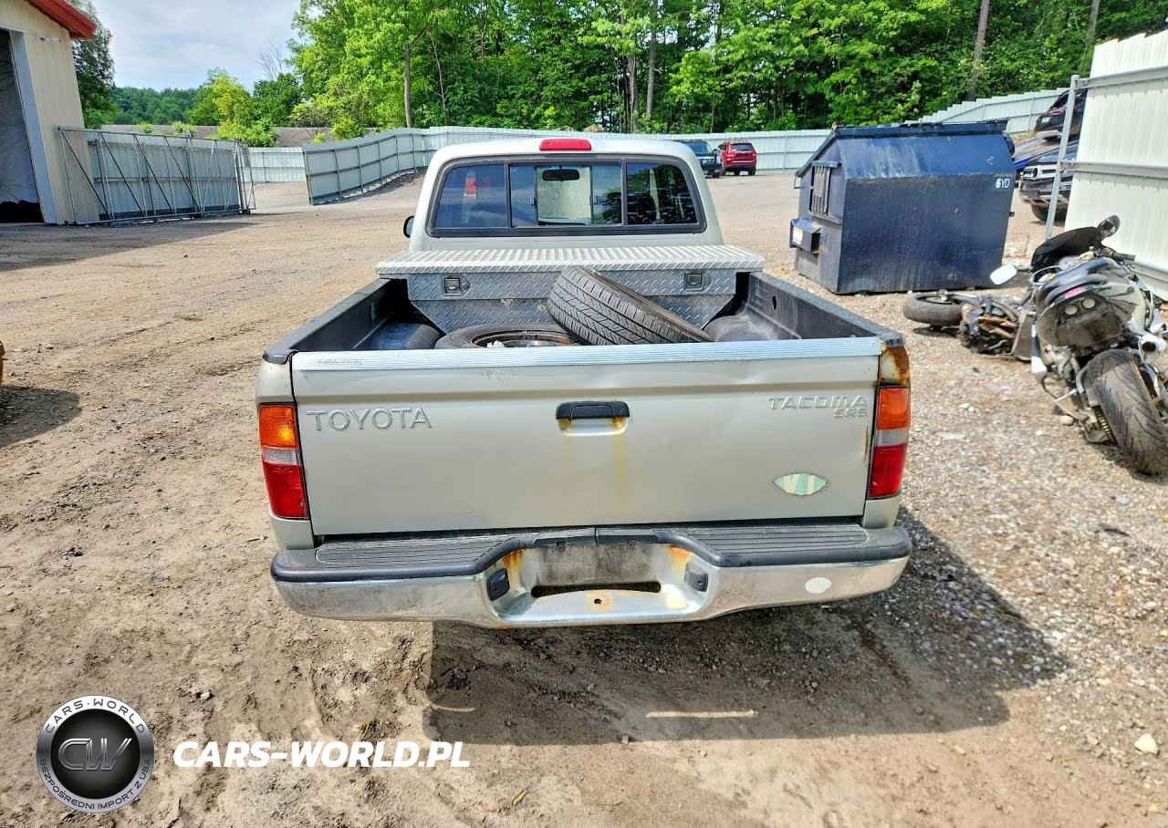 2000 Toyota Tacoma Xtracab VIN:5TEVL52N8YZ704218 - 7