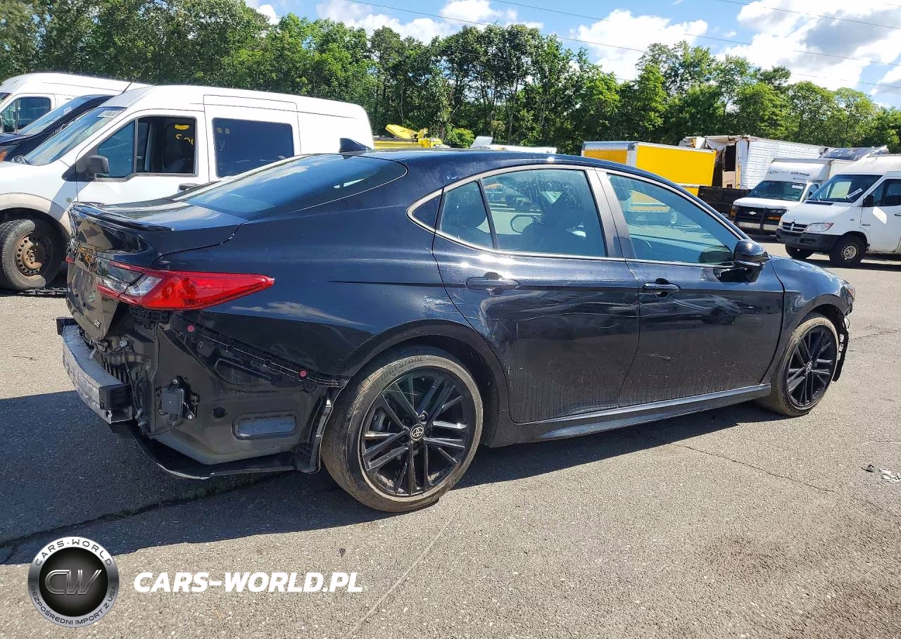 2025 Toyota Camry Se VIN:4T1DAACK6SU128784 - 3
